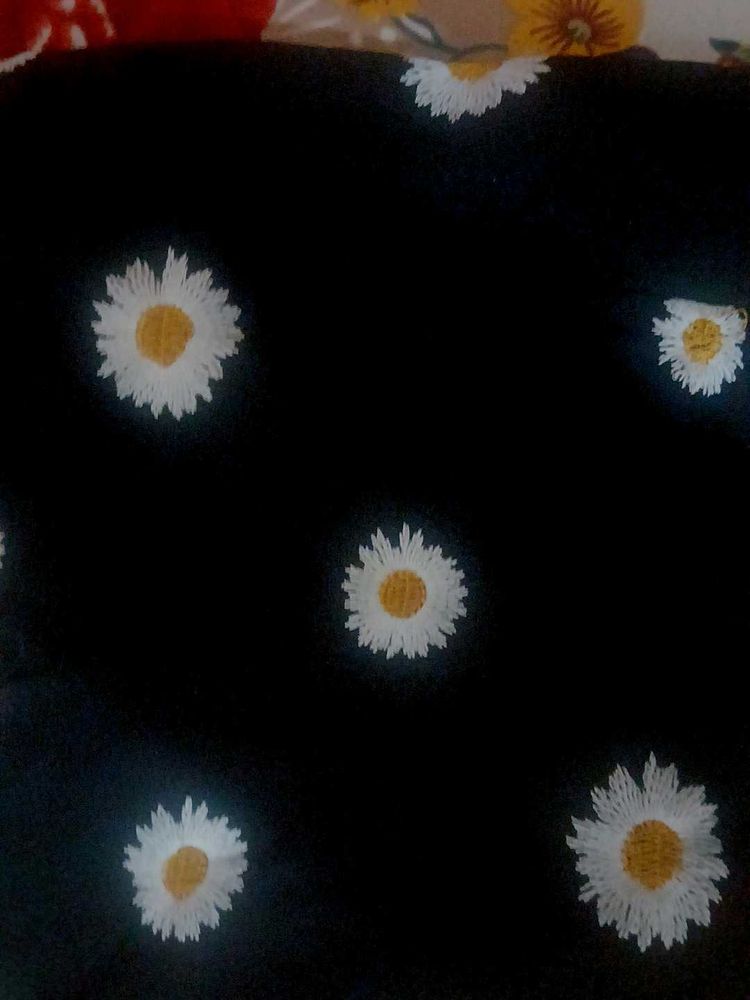 🌼 Black Daisy Print Cotton Fabric 🌼Garmi ke liye