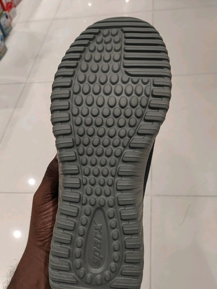 Shoe