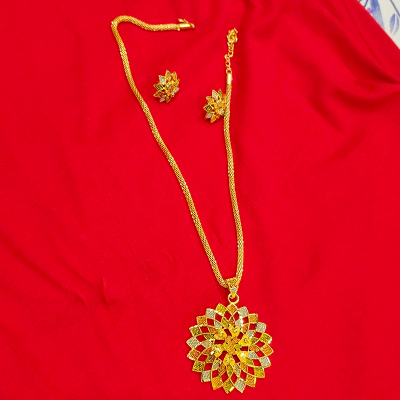 chain and pendant set