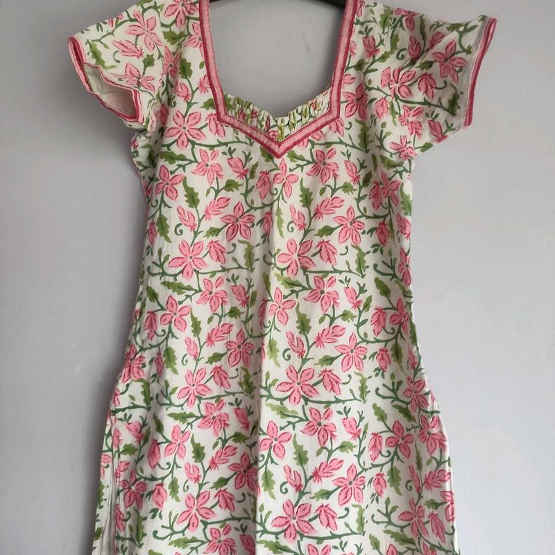 Combo of 2 kurtas with bottom