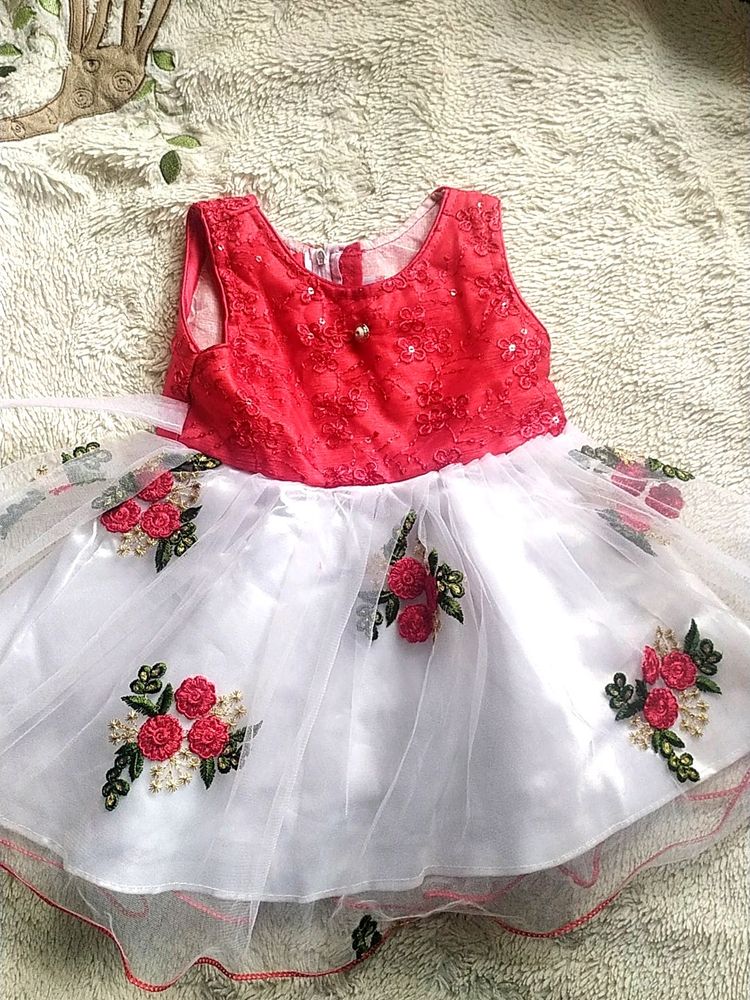 🥀Red And White Fancy Frock🍒
