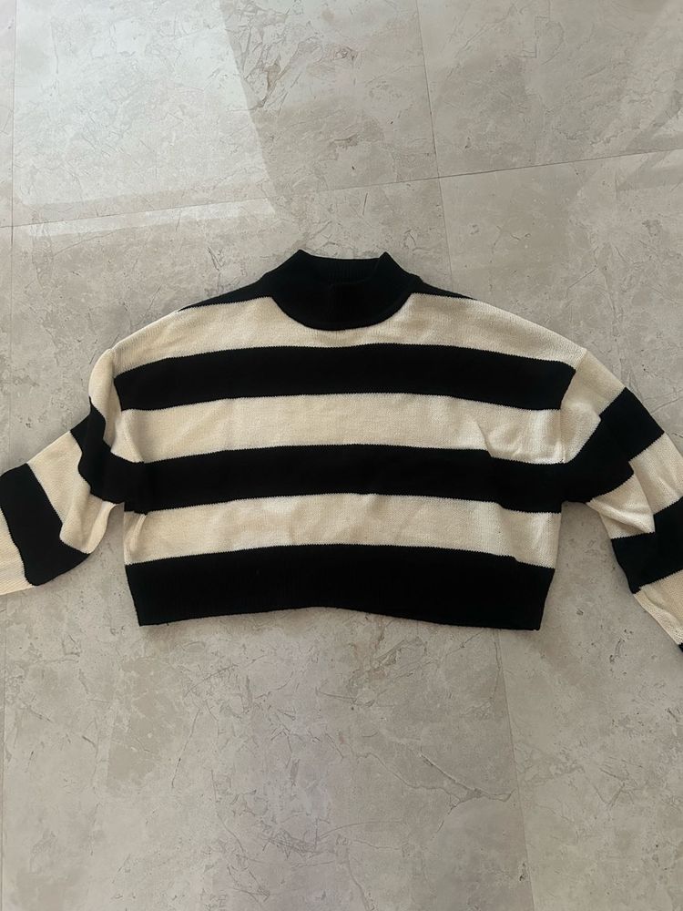 Striped Mock Neck Sweater Cropped