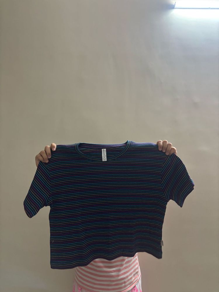 4 T-shirt and top combo xl size