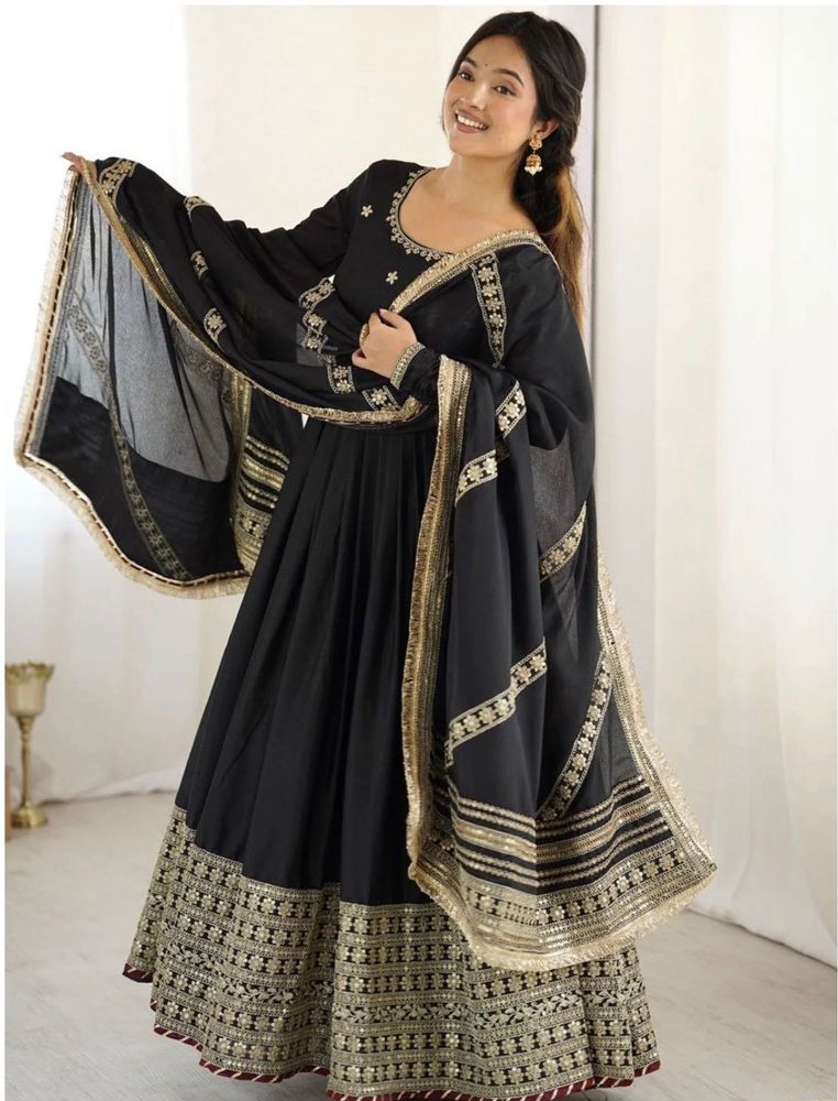 Elegant Black Embroidered Anarkali🧿👀