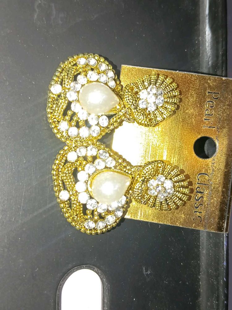 Exquisite Pearl &amp; Crystal Earrings