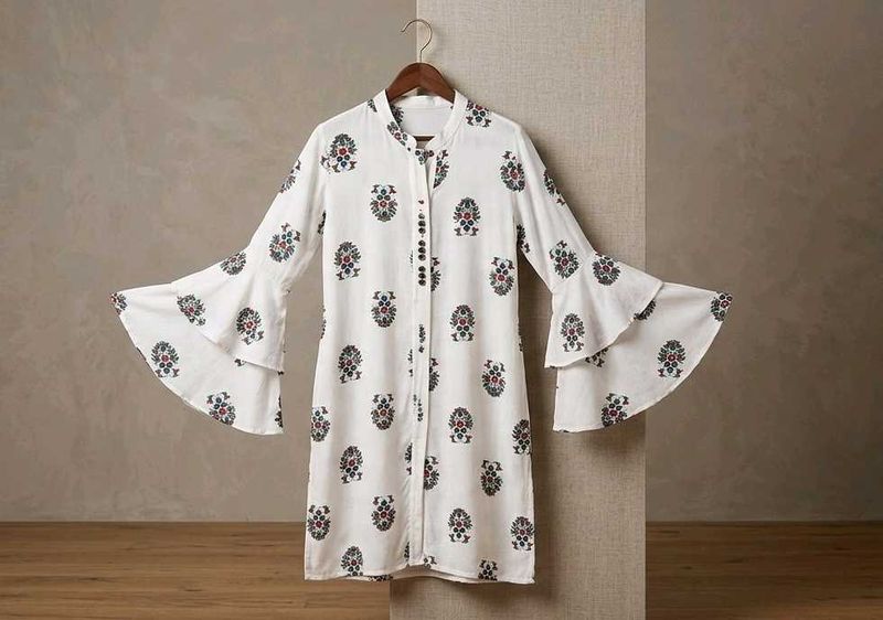 White Floral Print Bell Sleeve Kurta