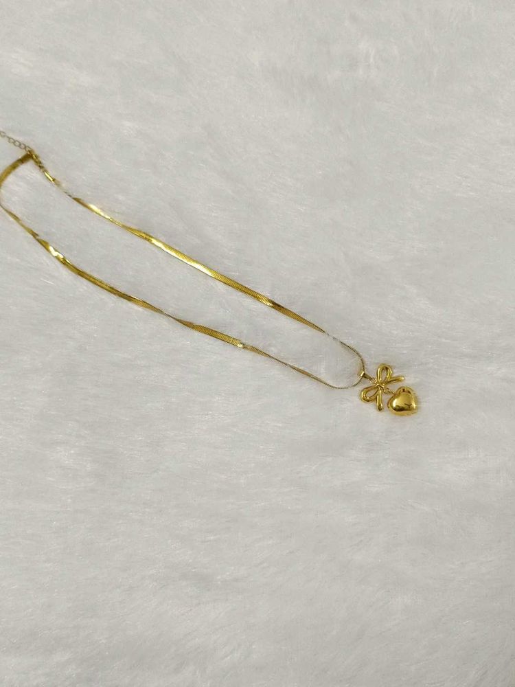 Gold Heart &amp; Bow Necklace