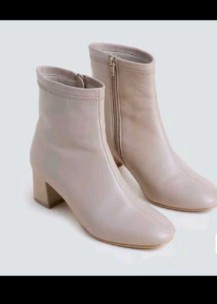 Ankle Leather boots