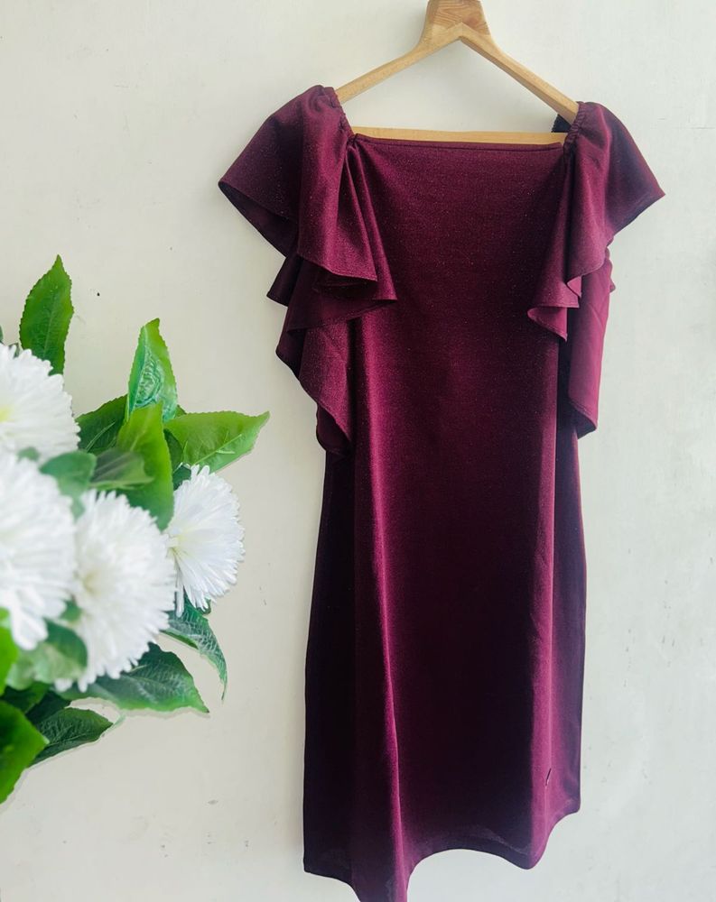 SHECZZAR Maroon Shimmer Ruffle Sleeve Dress
