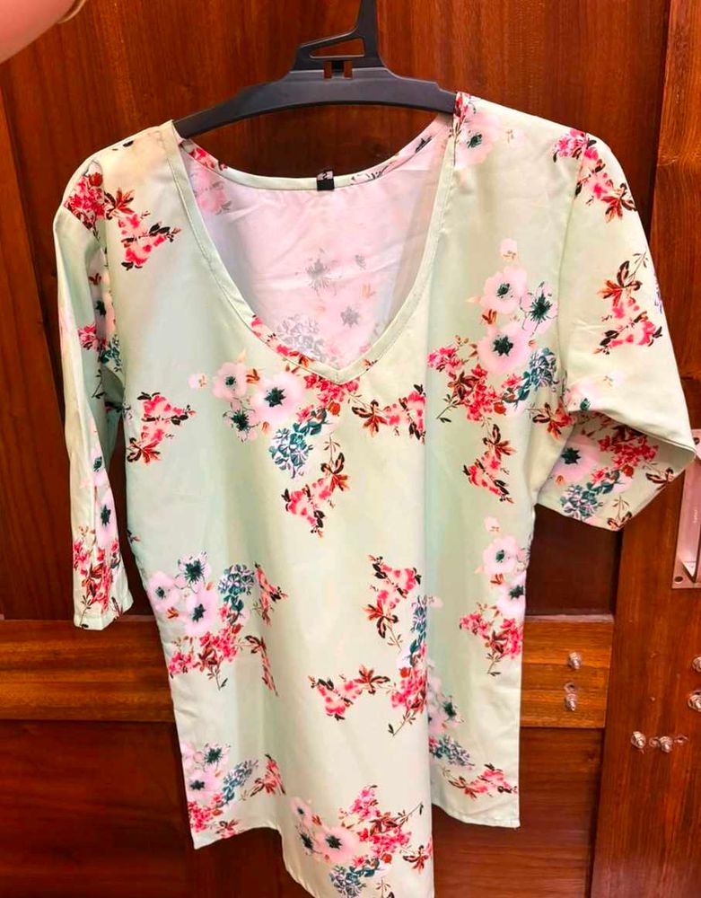 Light Green Floral V-Neck Top