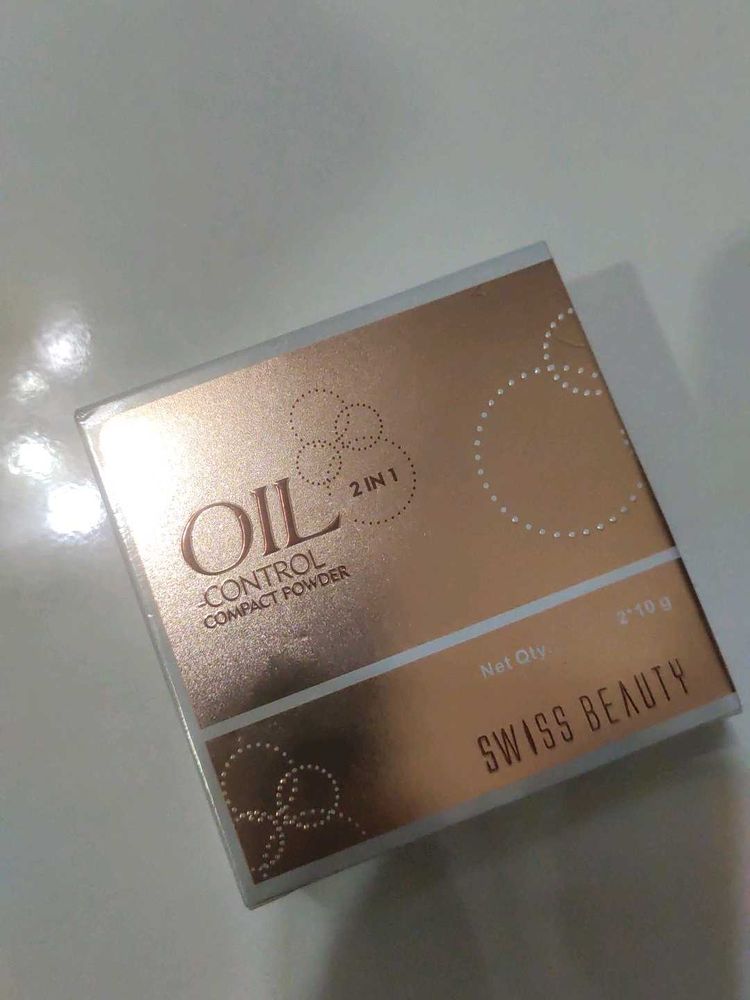 Swiss Beauty Oil Control Compact Powder