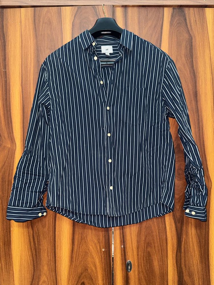 H&amp;M Men's Striped Button-Down Shirt | Size(Small)