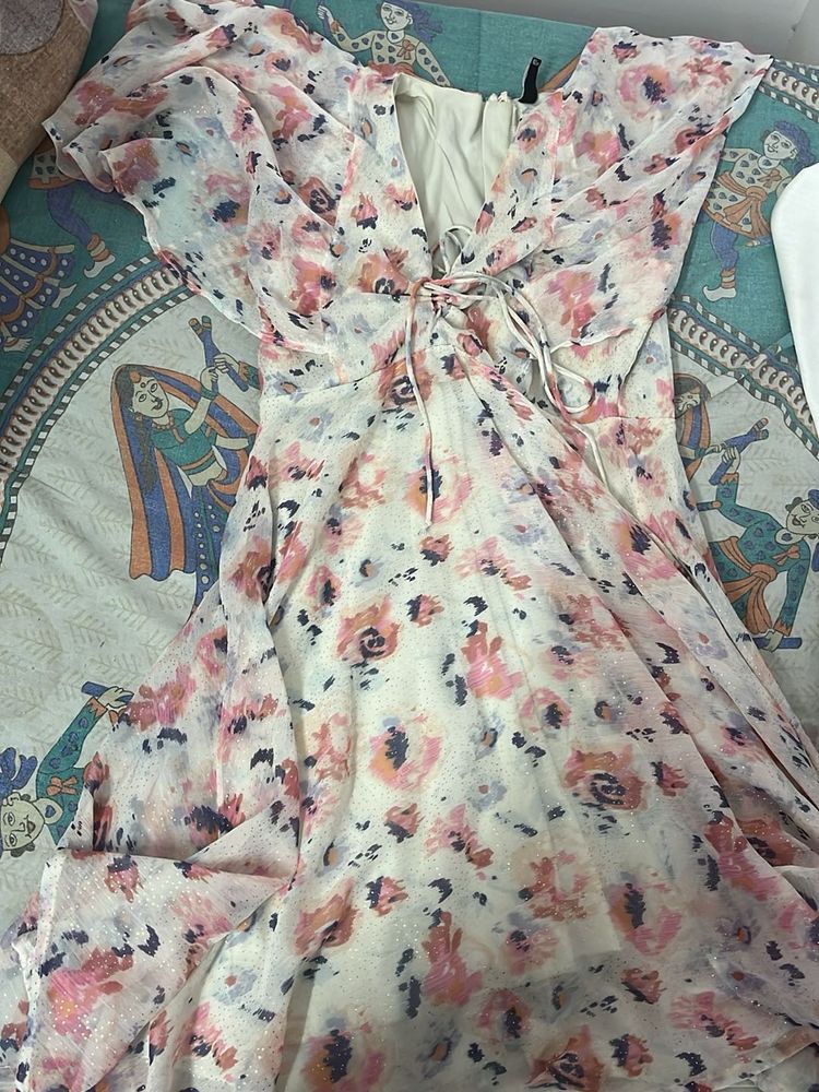 Floral Print Lace-Up Dress