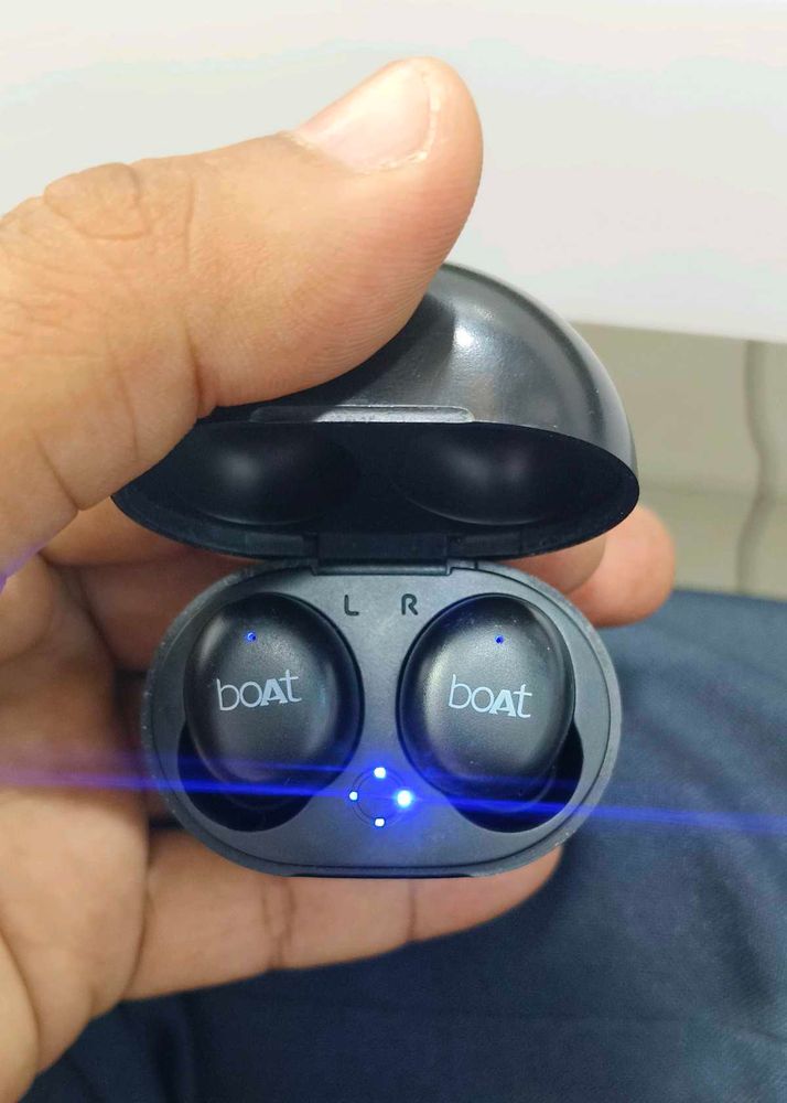 BOAT Ear Bud..Headphones