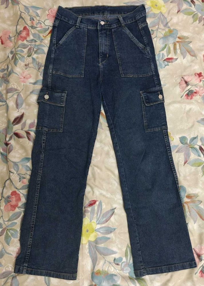 blue denim cargo jeans ☁️
