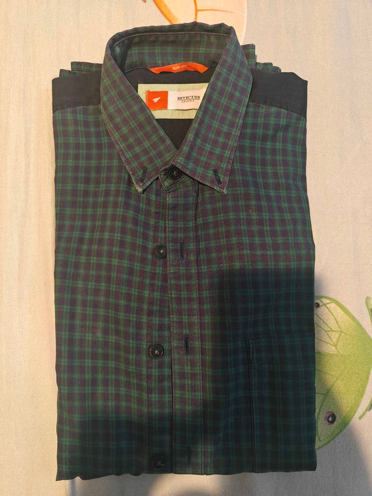Men's Plaid Button-Down Shirt,Slim fot,Size M