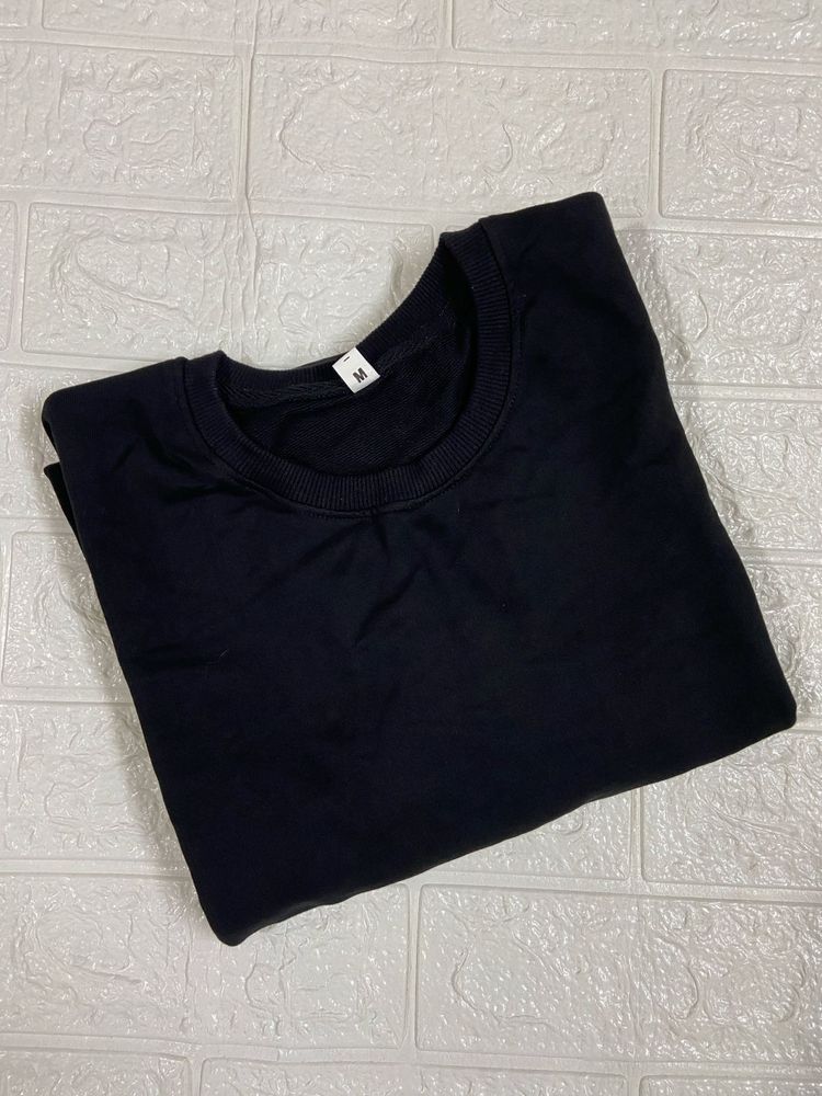 M size Classic Black Crew Neck T-Shirt