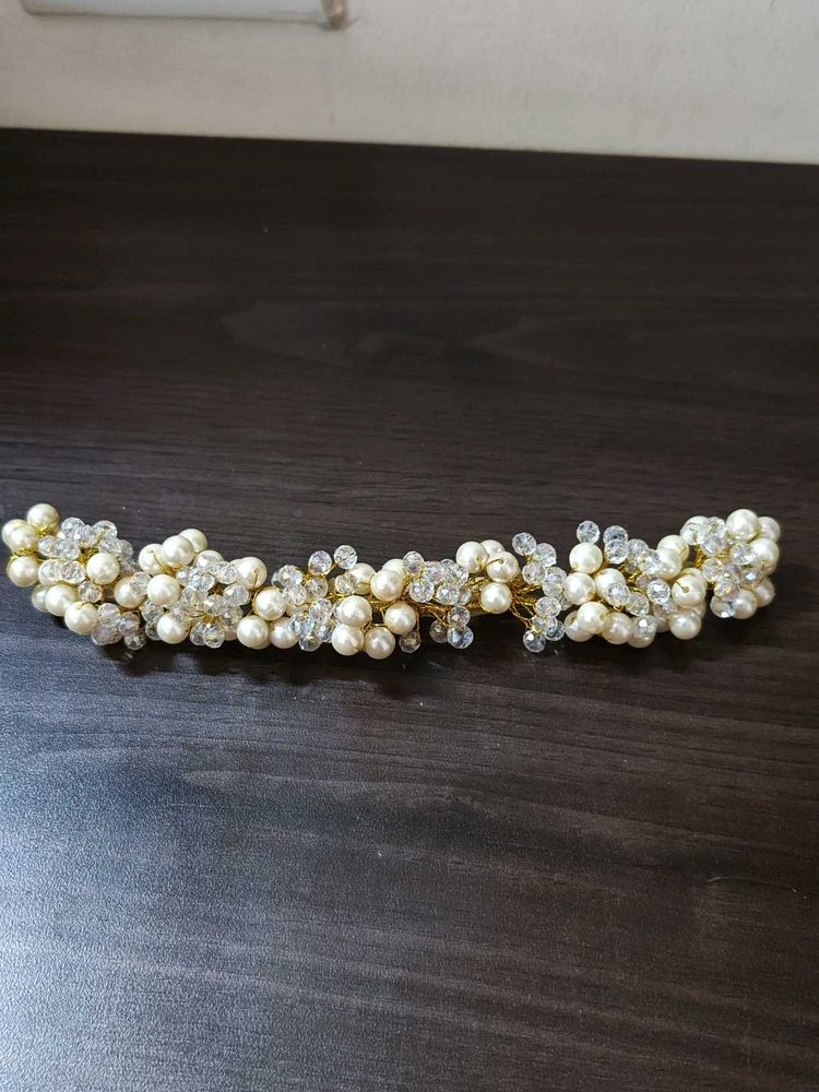 Elegant Pearl and Crystal Hair Vine