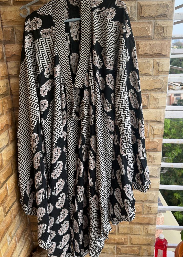 Stylish Black Paisley Print ghaghra