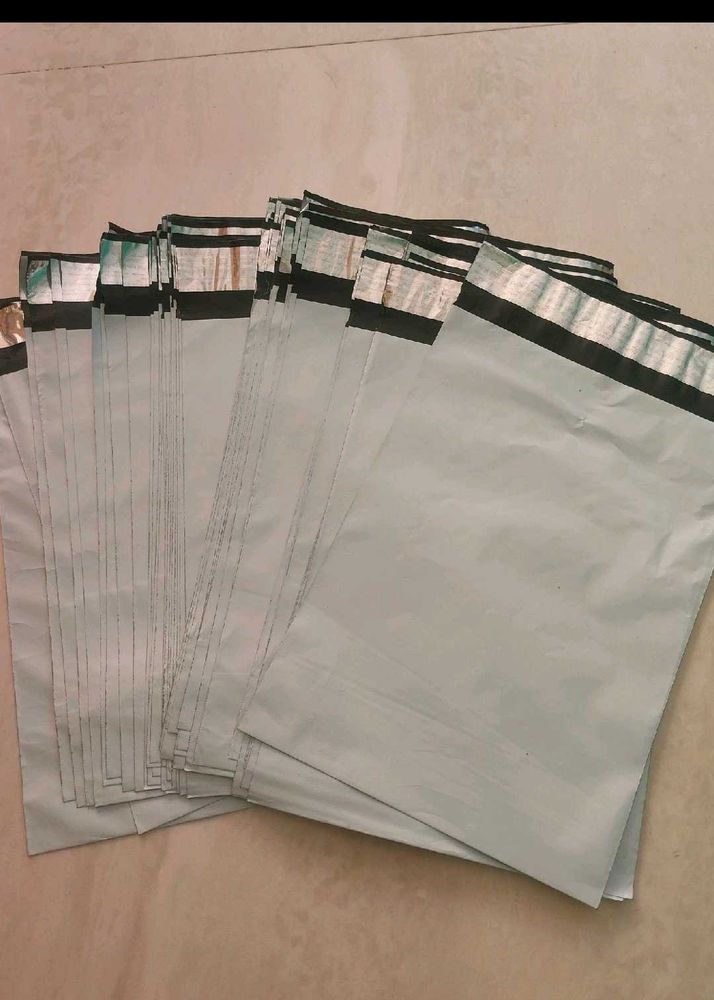 32+20 Courier Or Shipping Bags, Notes