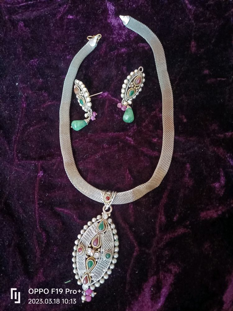 Silver Beaded Pandant Set With Chain