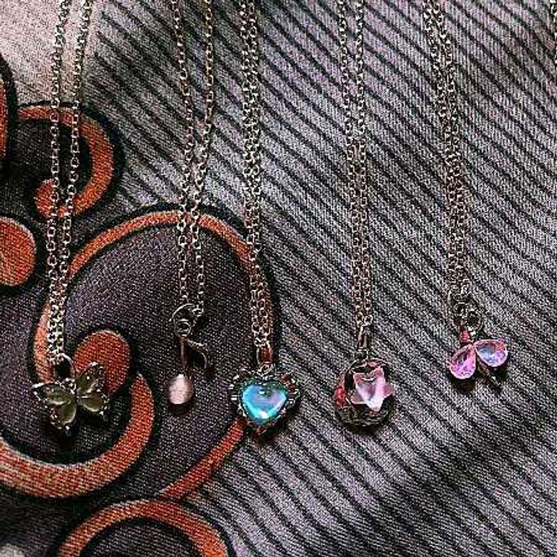 Jewels by Sirani Sparkling Pendant Set