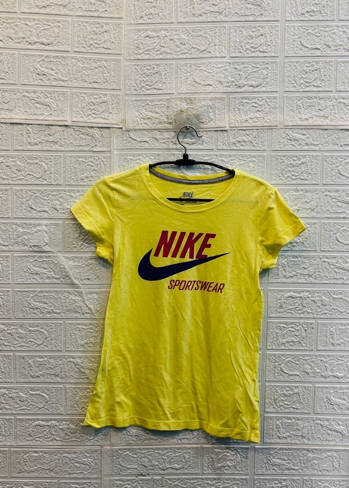 🇦🇺 Nike imported T-Shirt