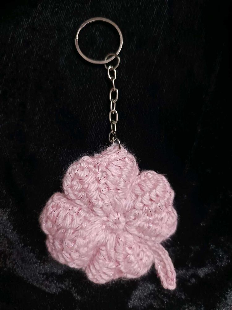 crochet clover keychain 🍀