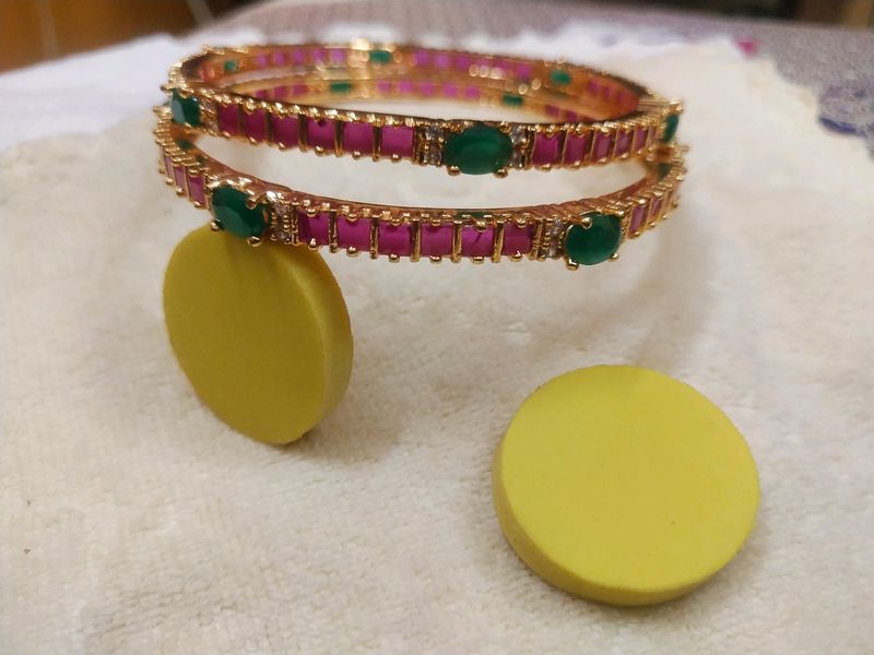 Ruby Stone Bangle 2.6