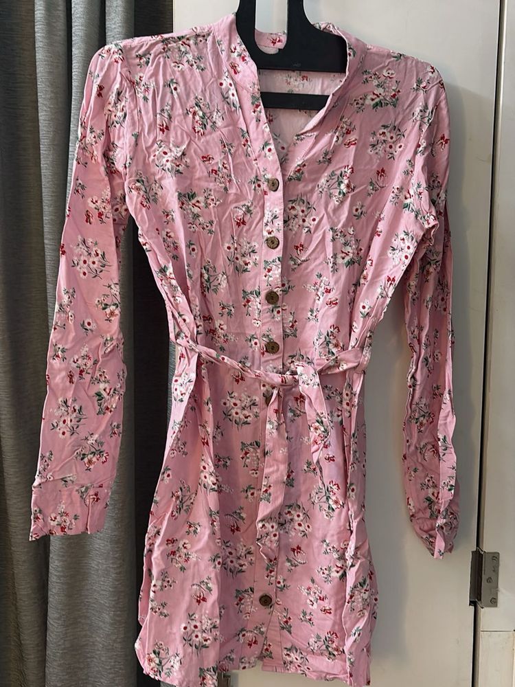Chic Pink Floral Button-Down Dress