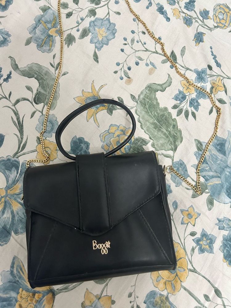 Chic Black Crossbody Bag