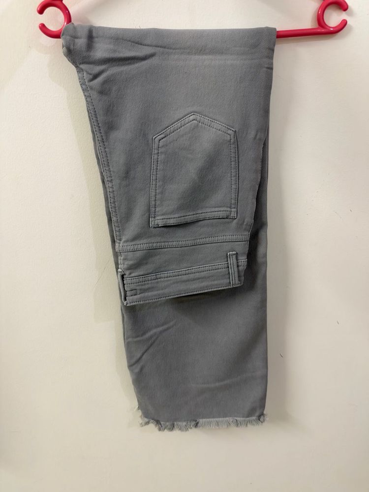 Grey Cropped Frayed Hem Jeans