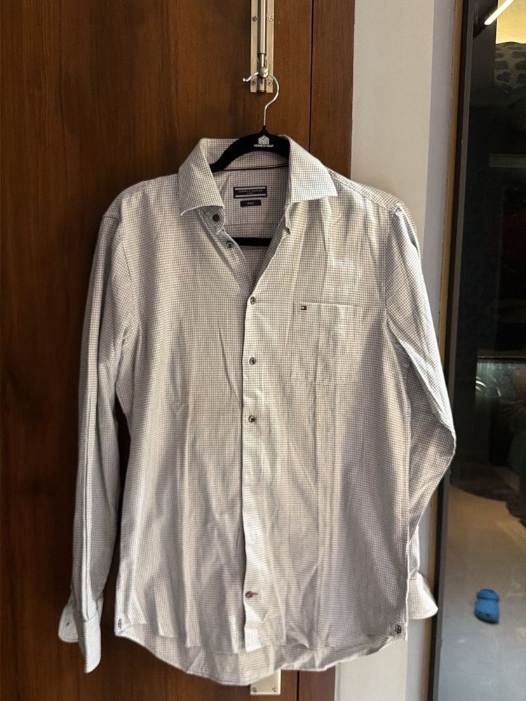 Tommy Hilfiger Men's Button-Down Shirt