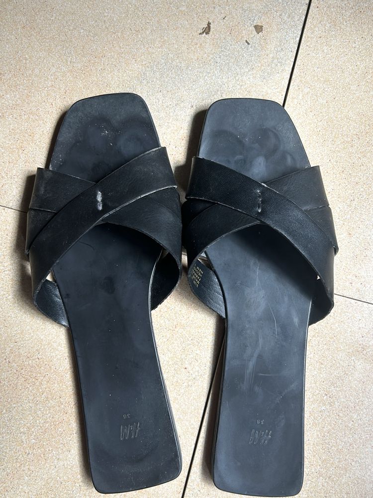 H&amp;M Black Flats Size 38