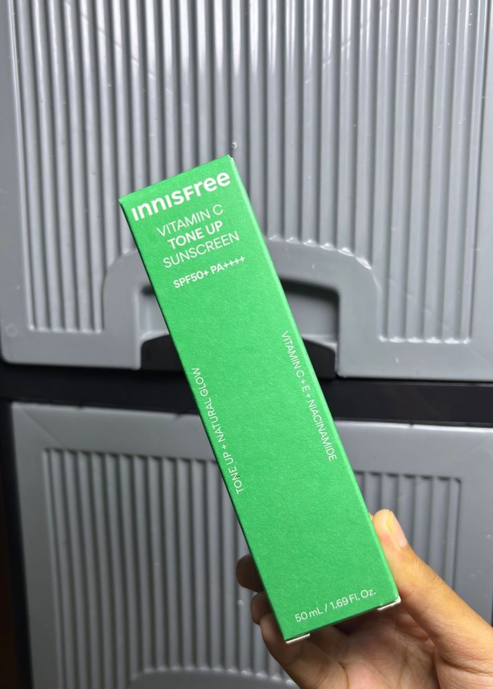 🌿Innisfree Vitamin C Tone Up Sunscreen