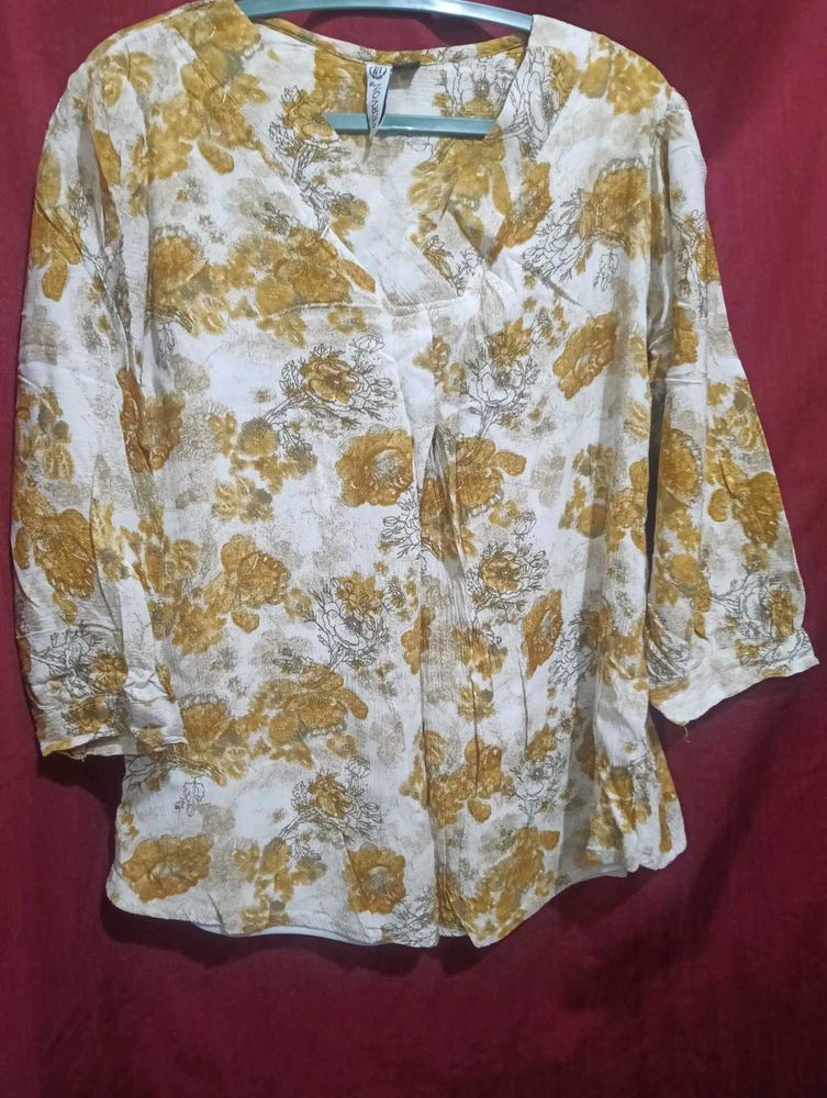 Floral Print V-Neck Top