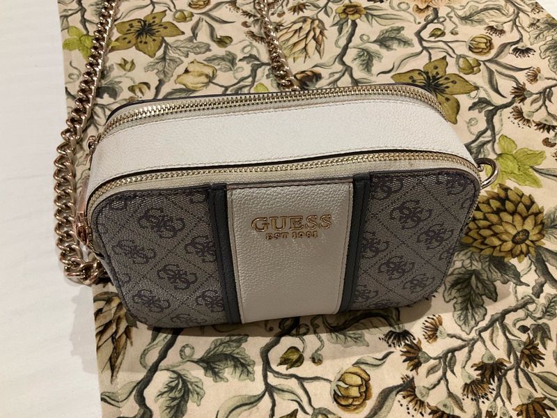 Guess crossbody bag