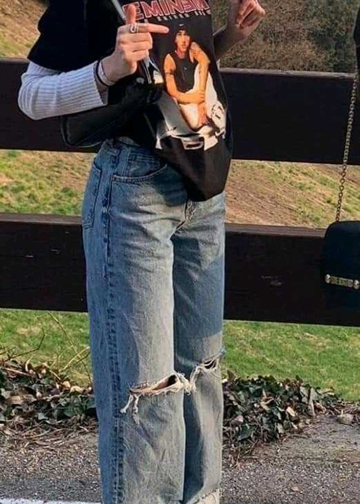 Supr'e Denim Ripped Jeans