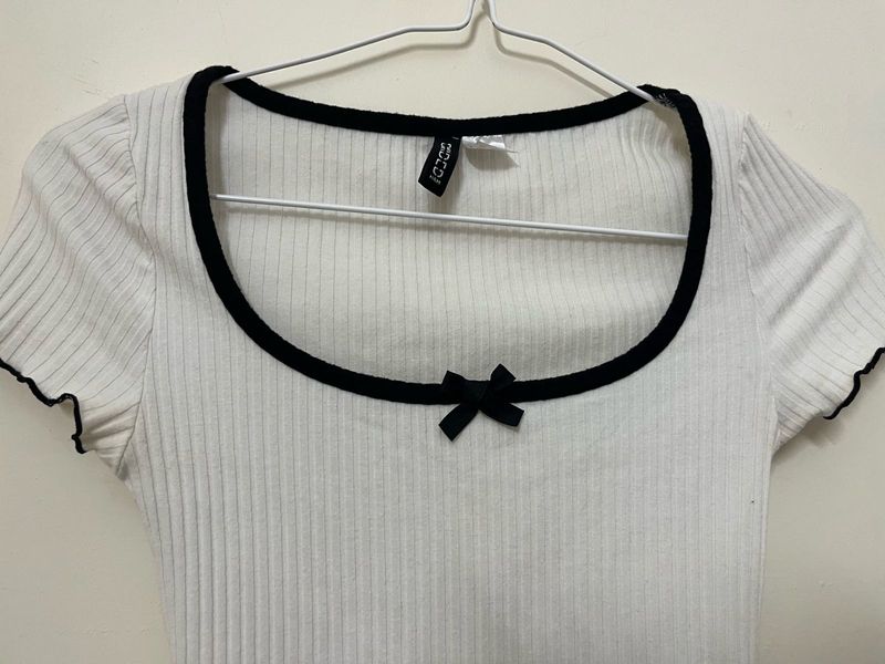 White Ribbed Top with Black Trim