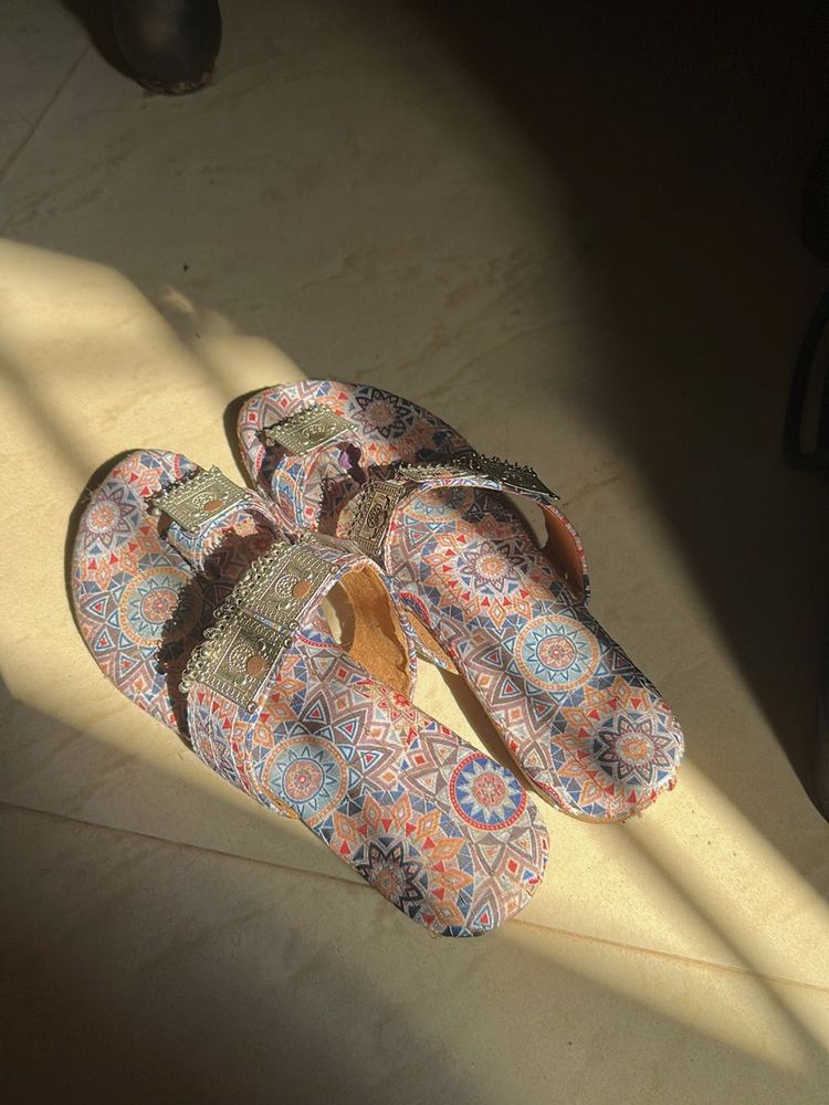 Ethnic Print Slip-On Flats