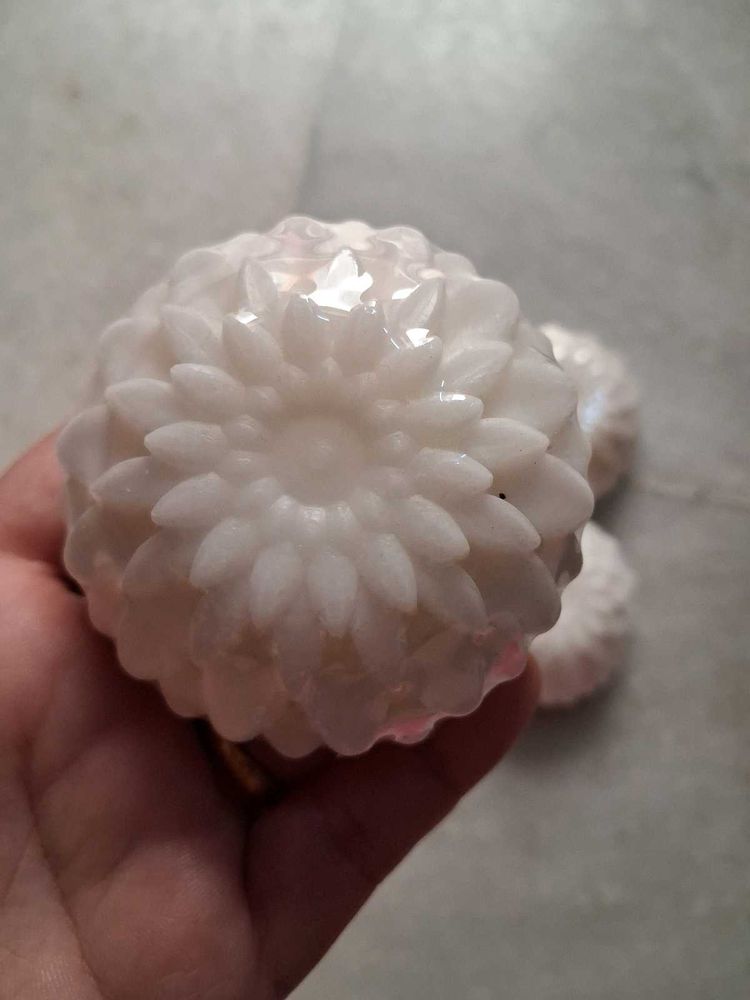 Beautiful Hand Made Sheabutter Soap