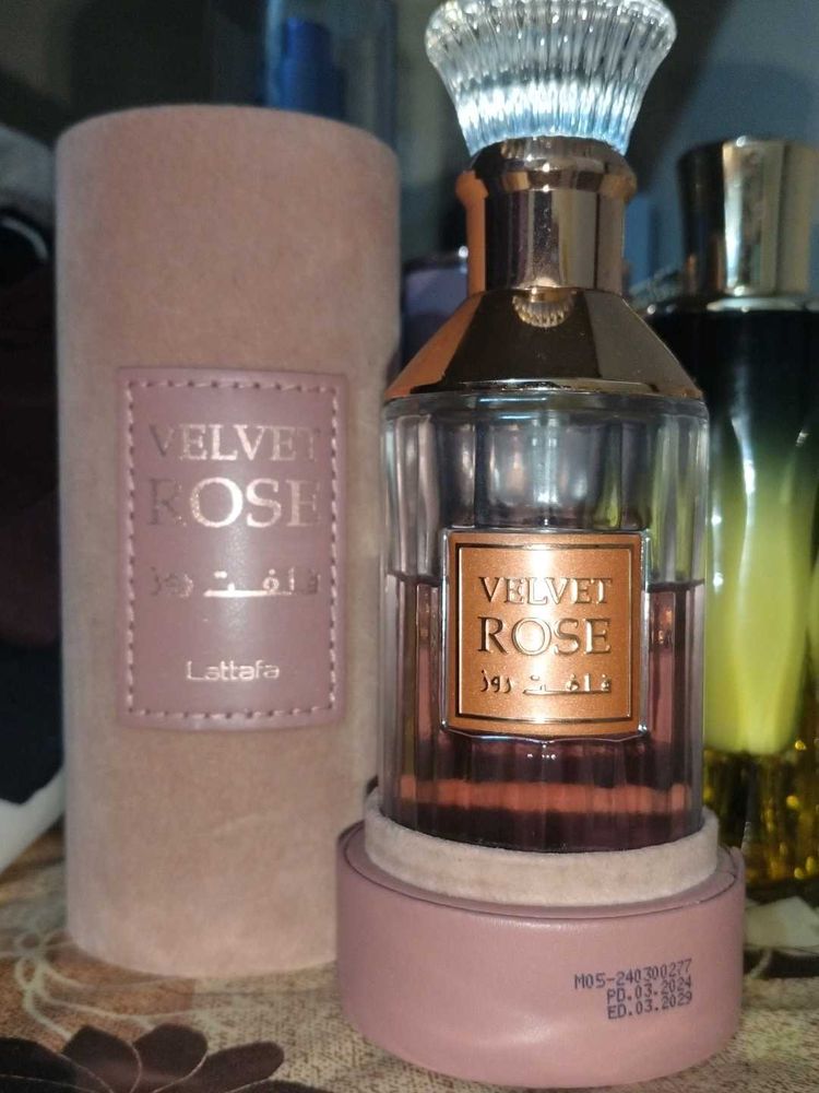 Lattafa Velvet Rose Eau de Parfum