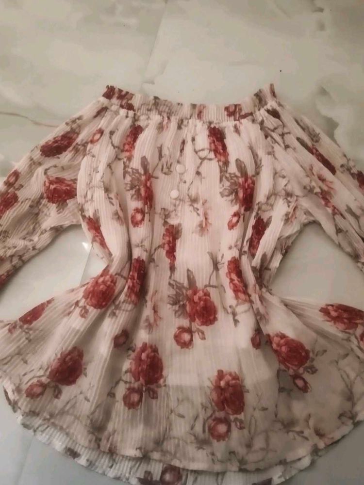 Chic Off-Shoulder Floral Top