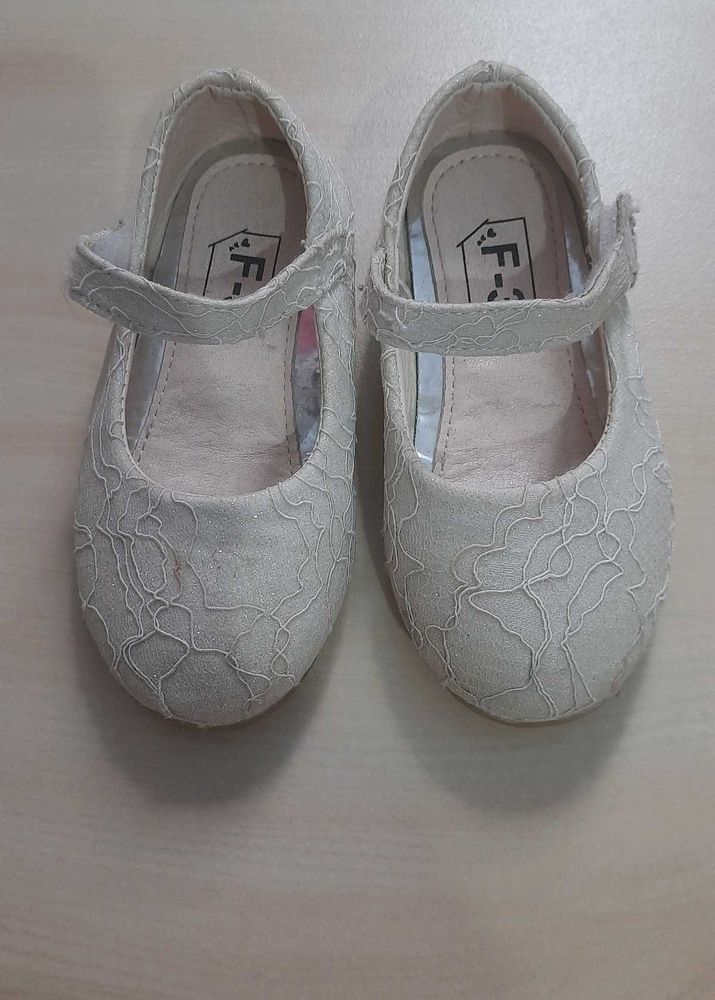 White Lace Mary Jane Shoes