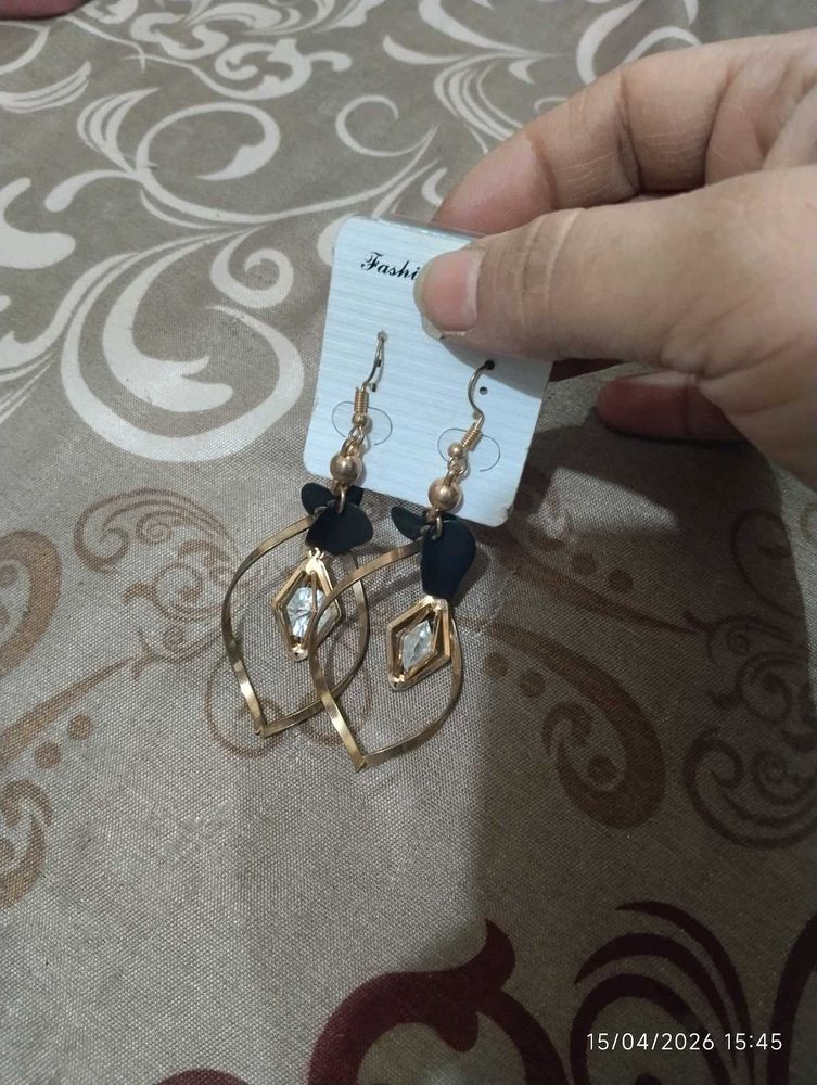 COMBO...Elegant Gold &amp; Black Statement Earrings