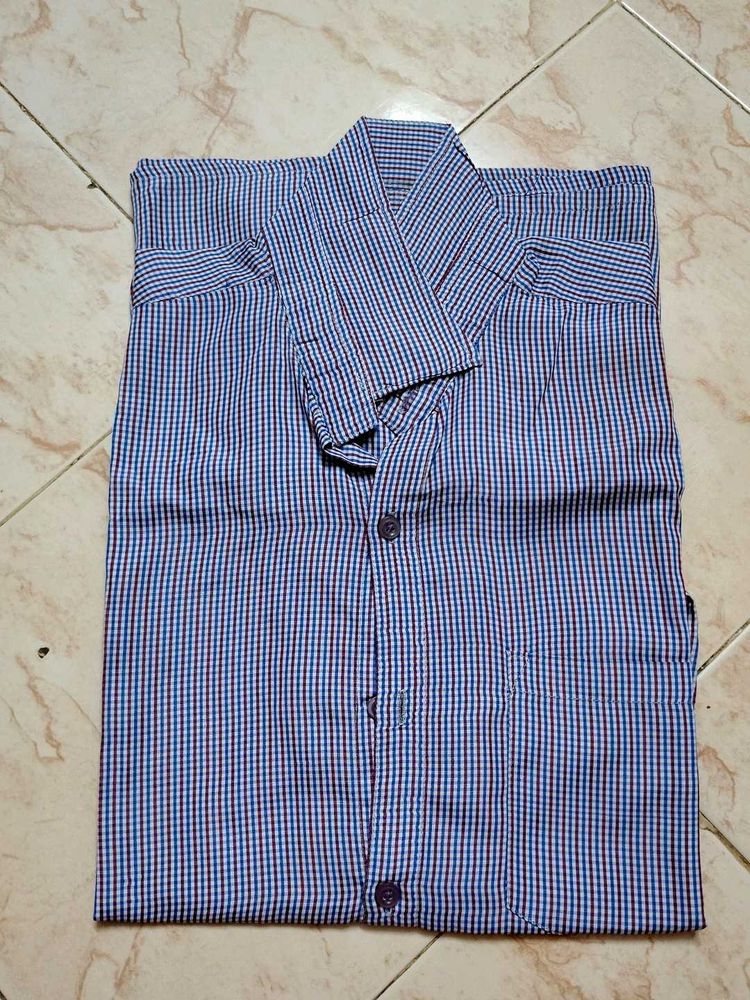 XL size Men's Checkered shirt