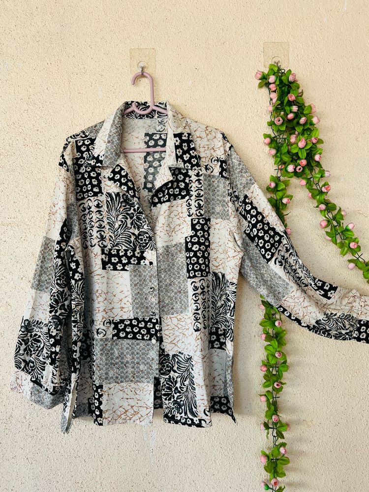 Very soft Patterned Button-Down Shirt
