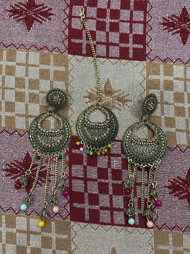 Antique Gold Tika &amp; Earring Set