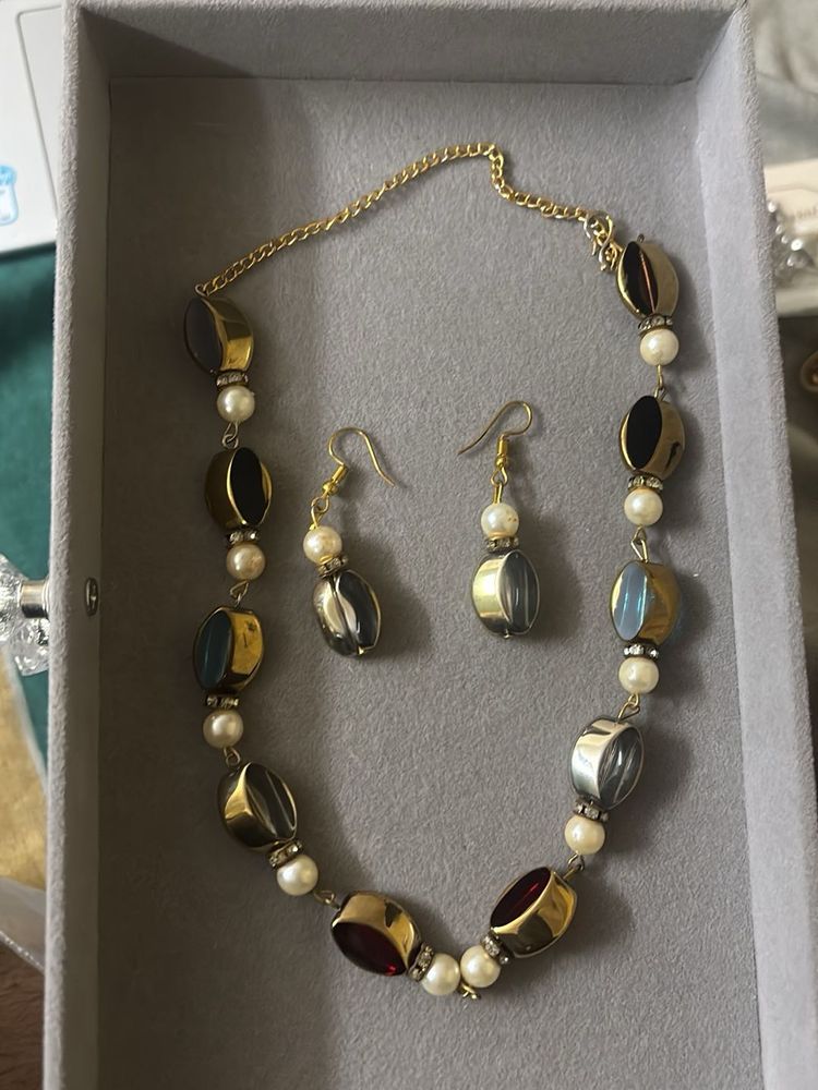 Elegant Beaded Necklace and Earring Set