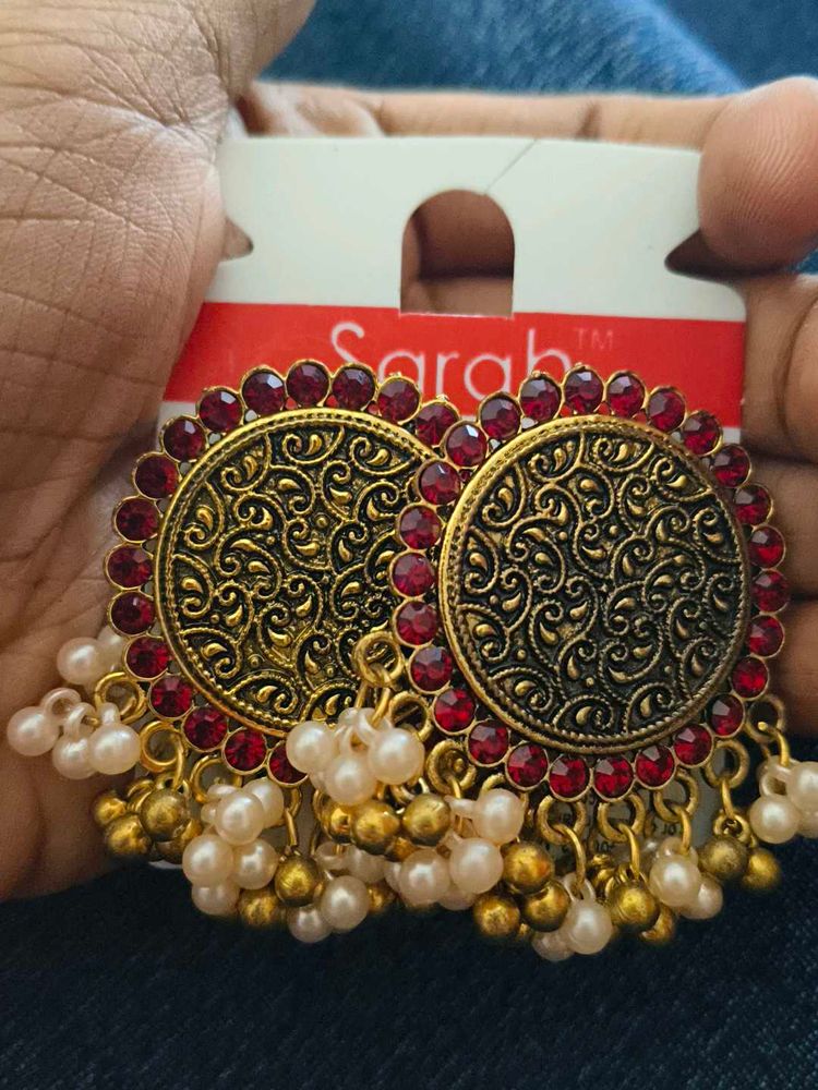 Exquisite Jhumka Earrings with Pearls